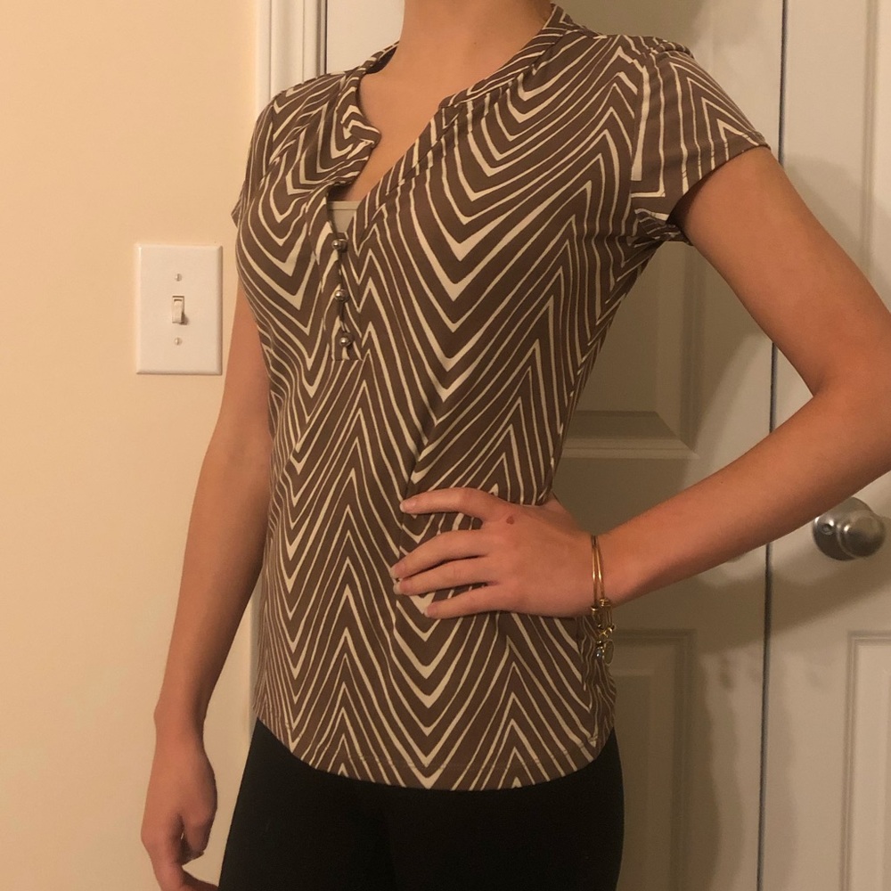 NY&C patterned brown and cream blouse size XS